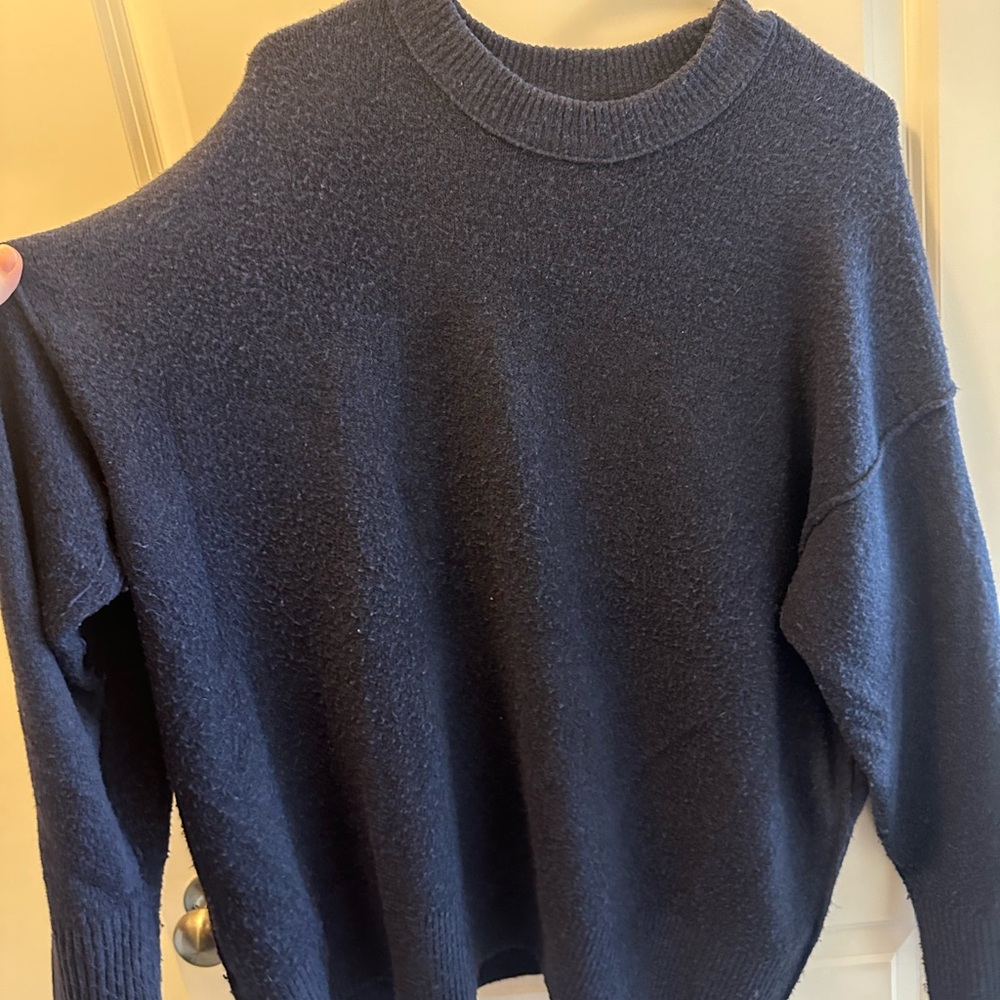 American eagle whoa so soft sweater in navy